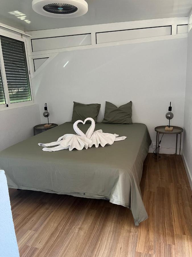 Casa Geranios 2 Apartment อาโรนา ภายนอก รูปภาพ